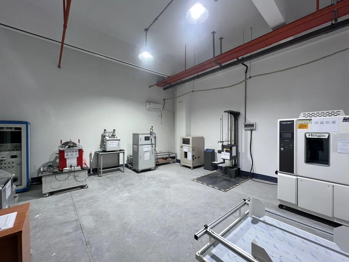 Test lab with test benches